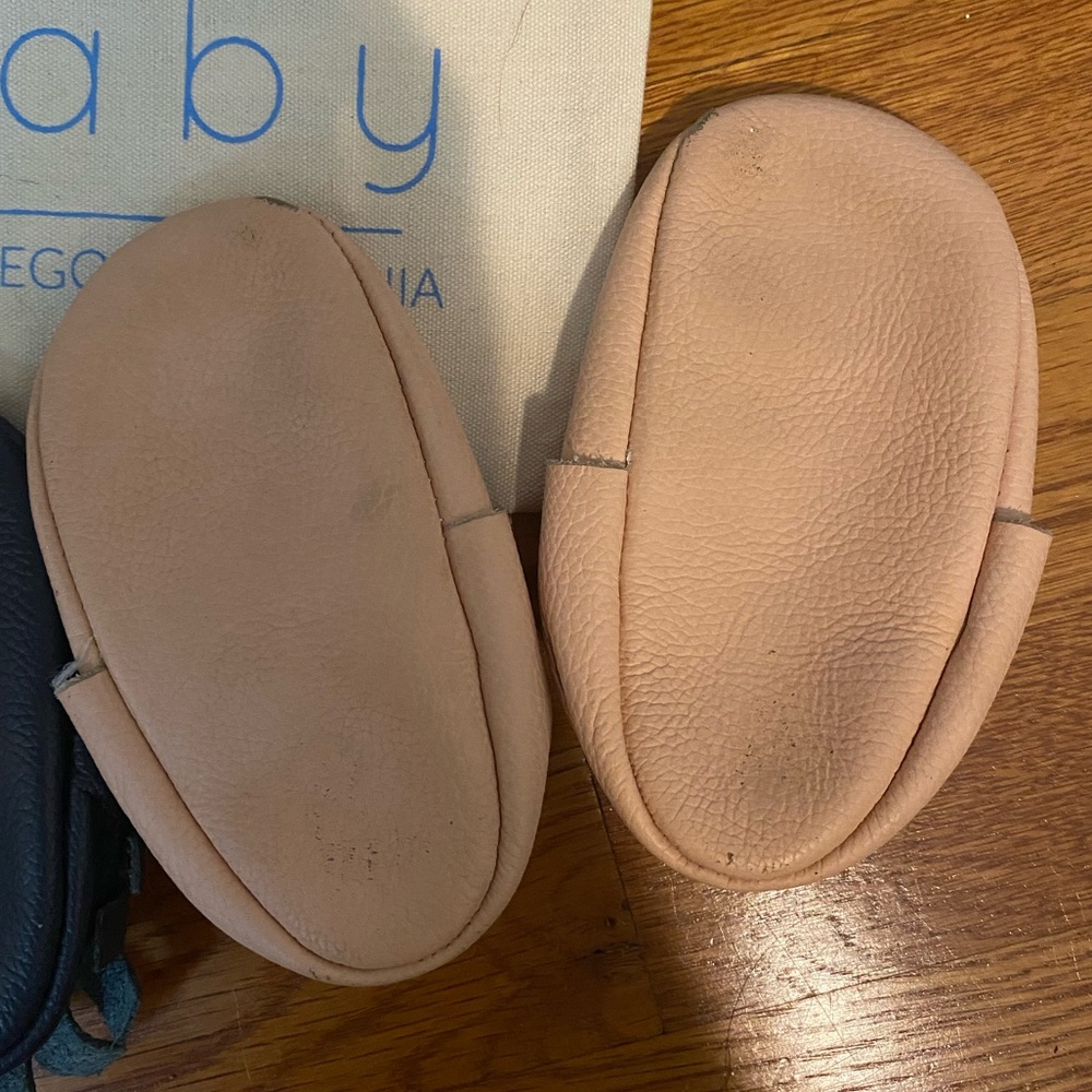 BirdRockBaby Desert Rose Mary Jane Hearts Baby Moccasins / Infant Shoes size 6.5 - Picture 4 of 4